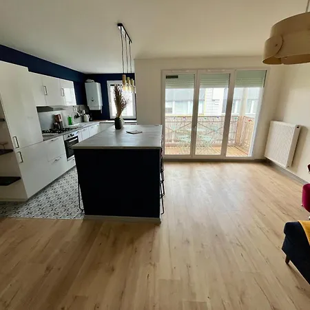 Apartment Eclat Contemporain -310 *