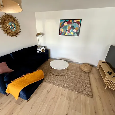 Eclat Contemporain -310 Appartement *