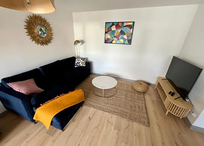 Eclat Contemporain -310 Apartment *